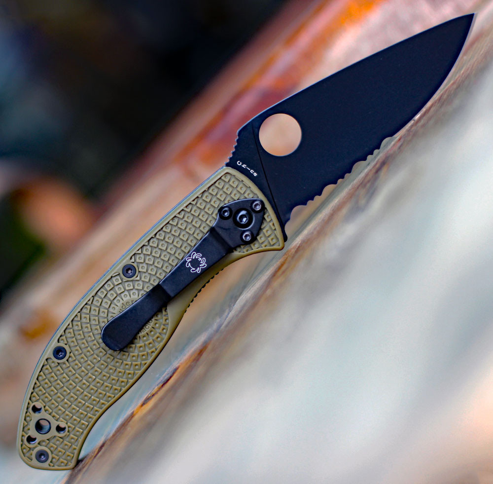 Spyderco Tenacious Lightweight C122PSODBK, 3.39" 8Cr13MoV Black  Partially Serrated Blade, OD Green FRN Handle