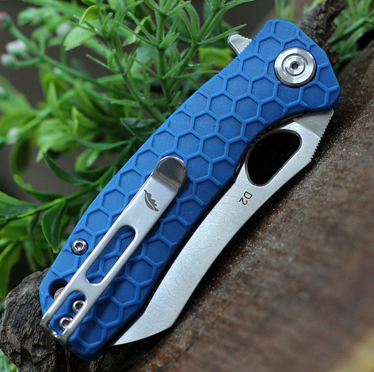 Honey Badger Knives Small D2 Wharncleaver Flipper HB1170, 2.75" D2  Wharncleaver Blade, Blue FRN Handle