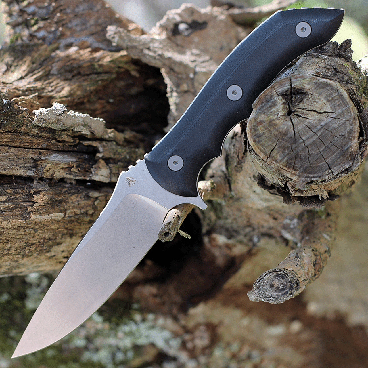WE Knife Co. Stonefish 919C, 4.46" CPM-20CV Stonewashed Drop Point Blade, Black G-10 Handles