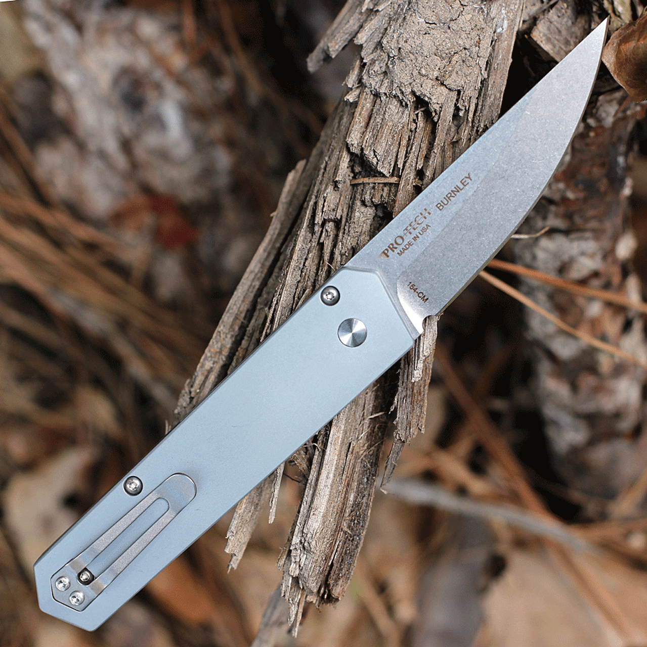 Boker Plus USA Kwaiken Compact Automatic (01BO253) 3.07" 154CM Satin Straight Back Plain Blade, Gray Aluminum Handle with Push Button Open