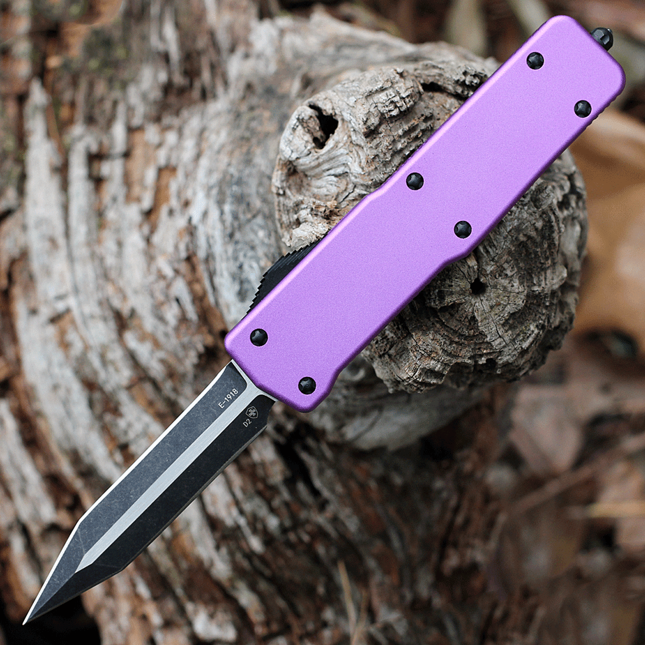 Templar Premium Lightweight Series - Small OTF Automatic (SA-AP-12-1) - 3" Powder D2 Black Stonewashed Dagger, Purple Aluminum Handle