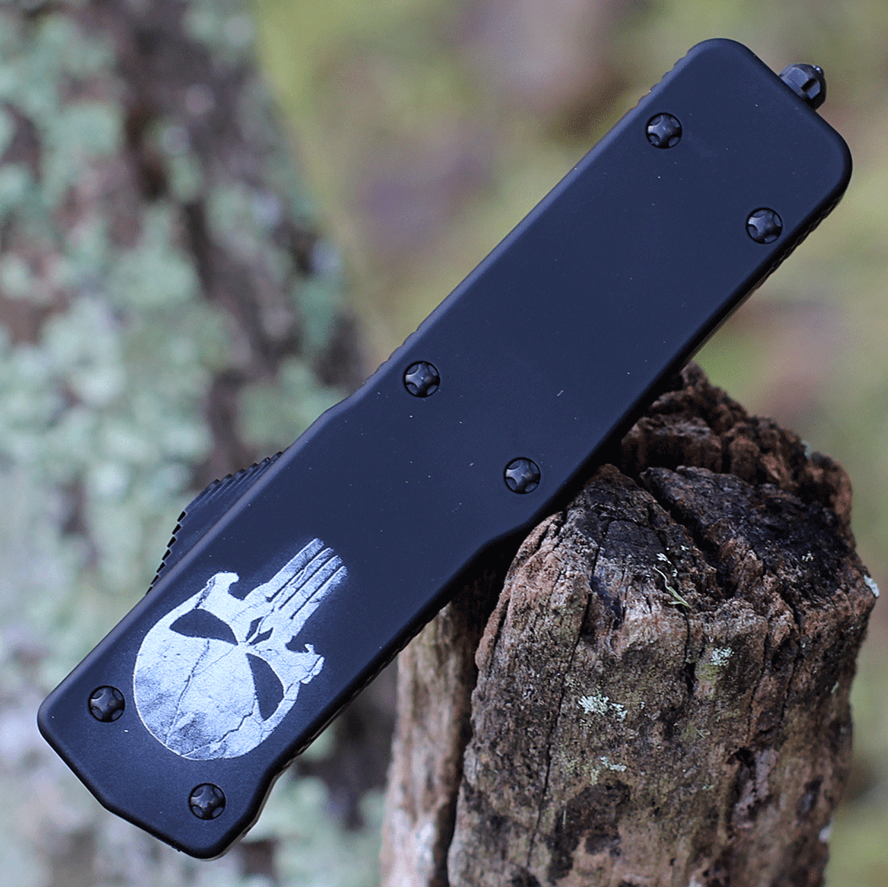 Templar Knife Premium Lightweight Series - Large OTF Automatic (LA-FL-12-1) - 3.55" Powder D2 Black SW Dagger, Aluminum Fallen Skull Handle
