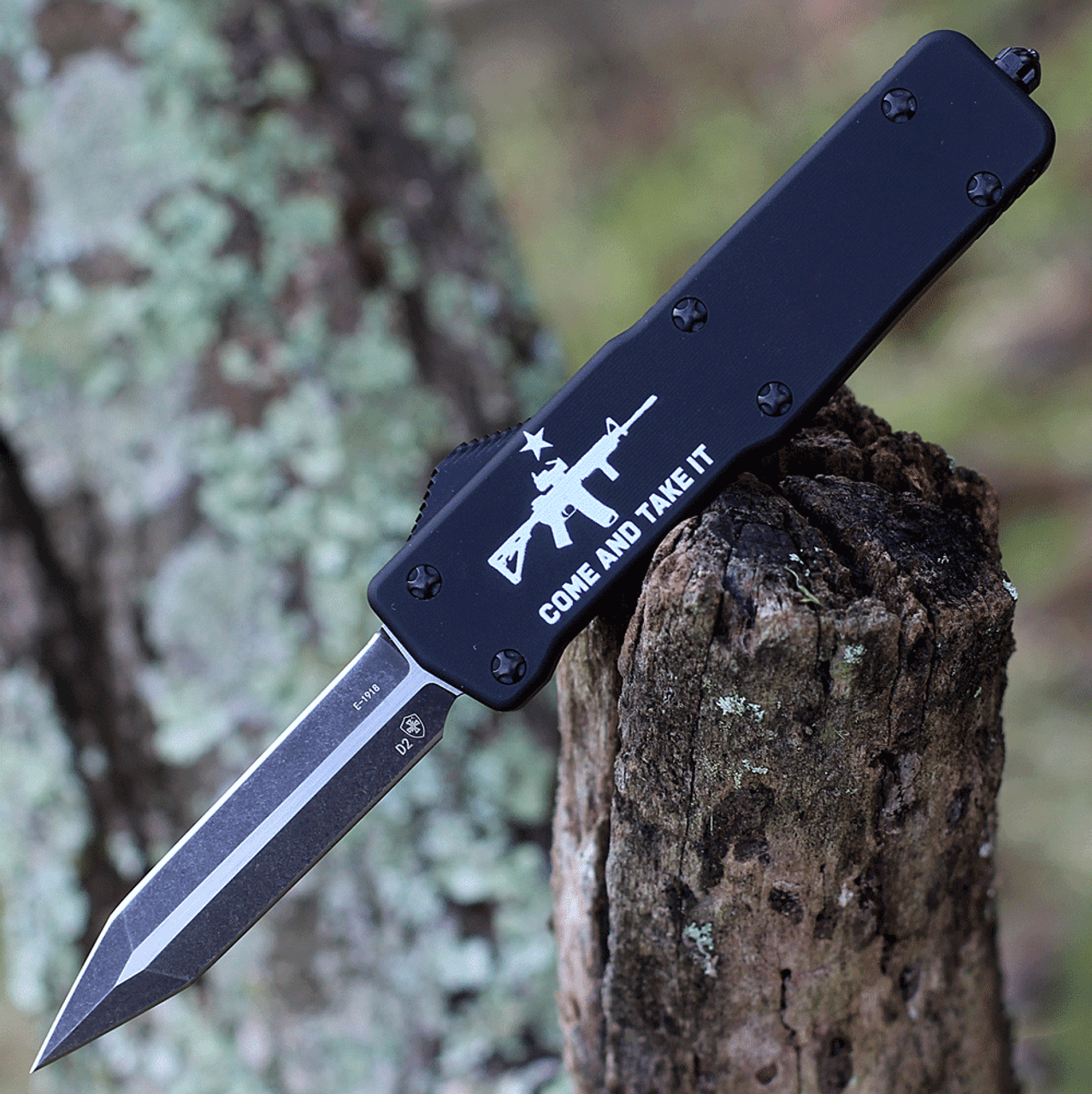 Templar Premium Lightweight Series - Small OTF Automatic (SA-AR15-12-1) - 3.00" Powder D2 Black Stonewashed Dagger, Black Aluminum "Come And Take It" W/ AR15 Handle