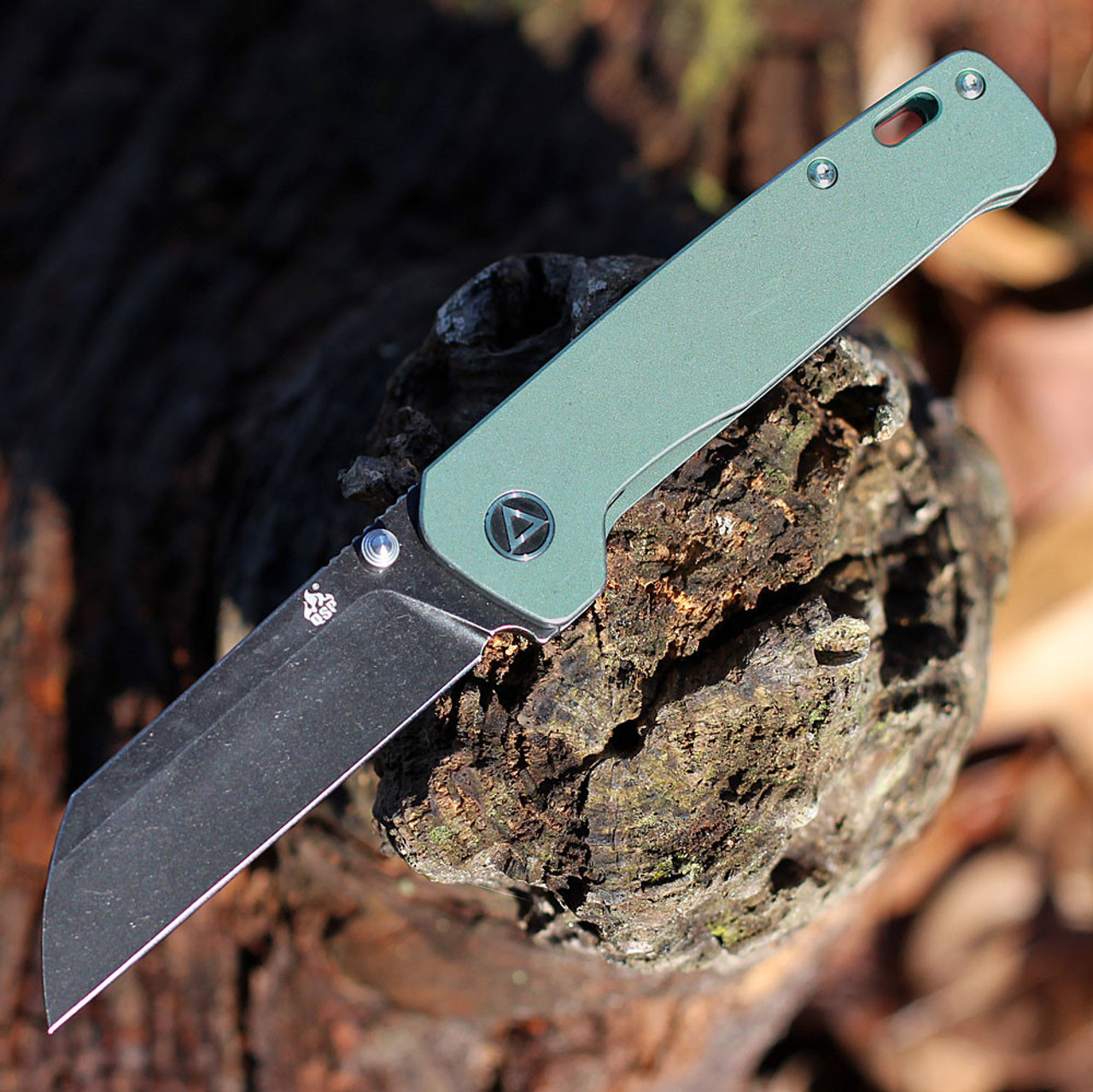 QSP Knife Penguin Folding Knife (QS130Y) 3" 154CM Black Stonewashed Sheepsfoot Plain Blade, Green Stonewashed Titanum Handle