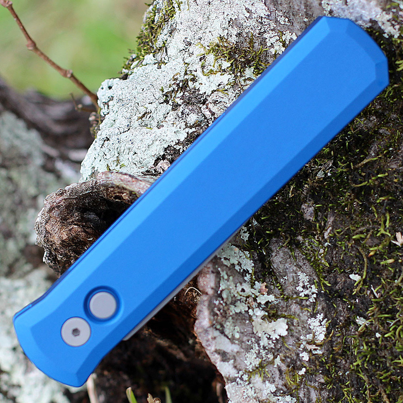 Pro-Tech Godfather Automatic - Blue Alum. (4" 154CM Blasted) 920-BLUE