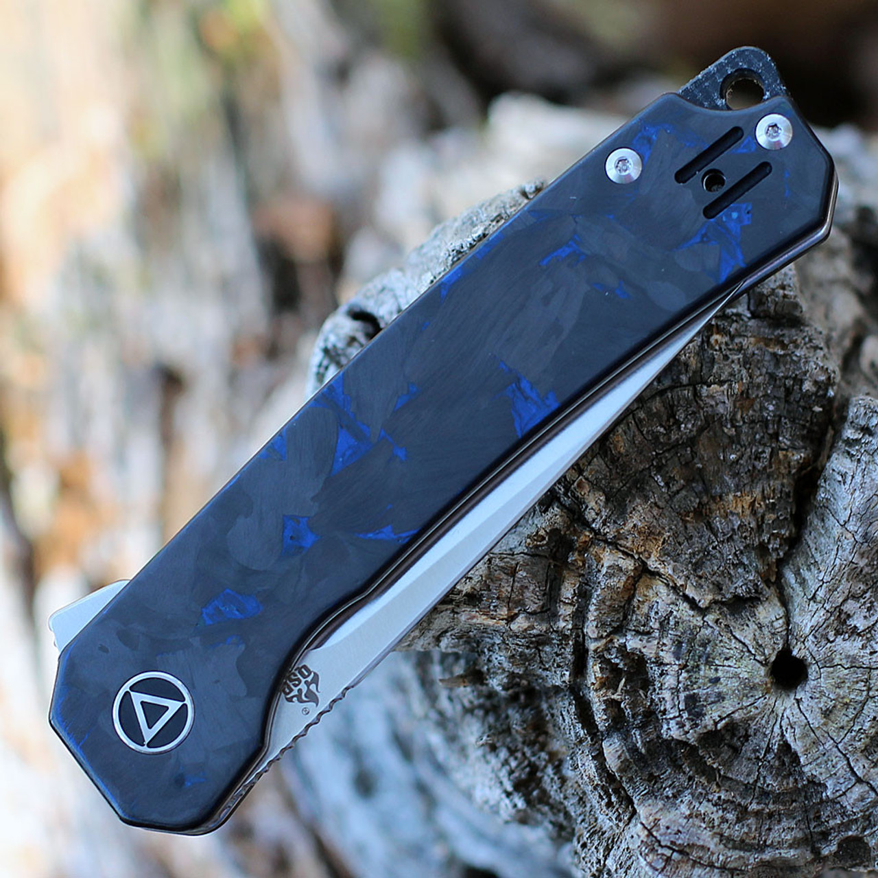 QSP Osprey (QS139G1) 3.25" 14C28N Satin Drop Point Plain Blade, Black and Blue G-10/CF Handle