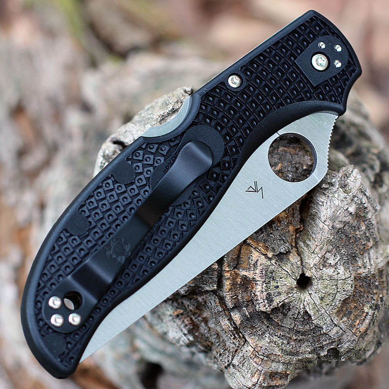 Spyderco Stretch 2 XL Lightweight (C258PSBK) - 3.92" VG-10 Satin Part Sarrated Blade, Black FRN Handle