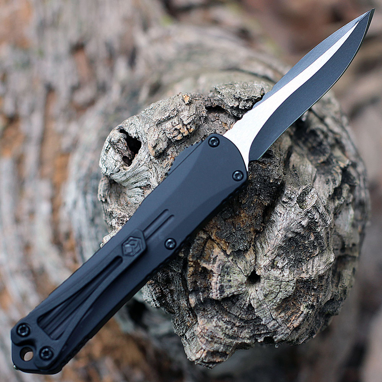 Heretic Manticore S OTF Automatic Blk (2.6" Two Tone Blk Recurve) H025-10A