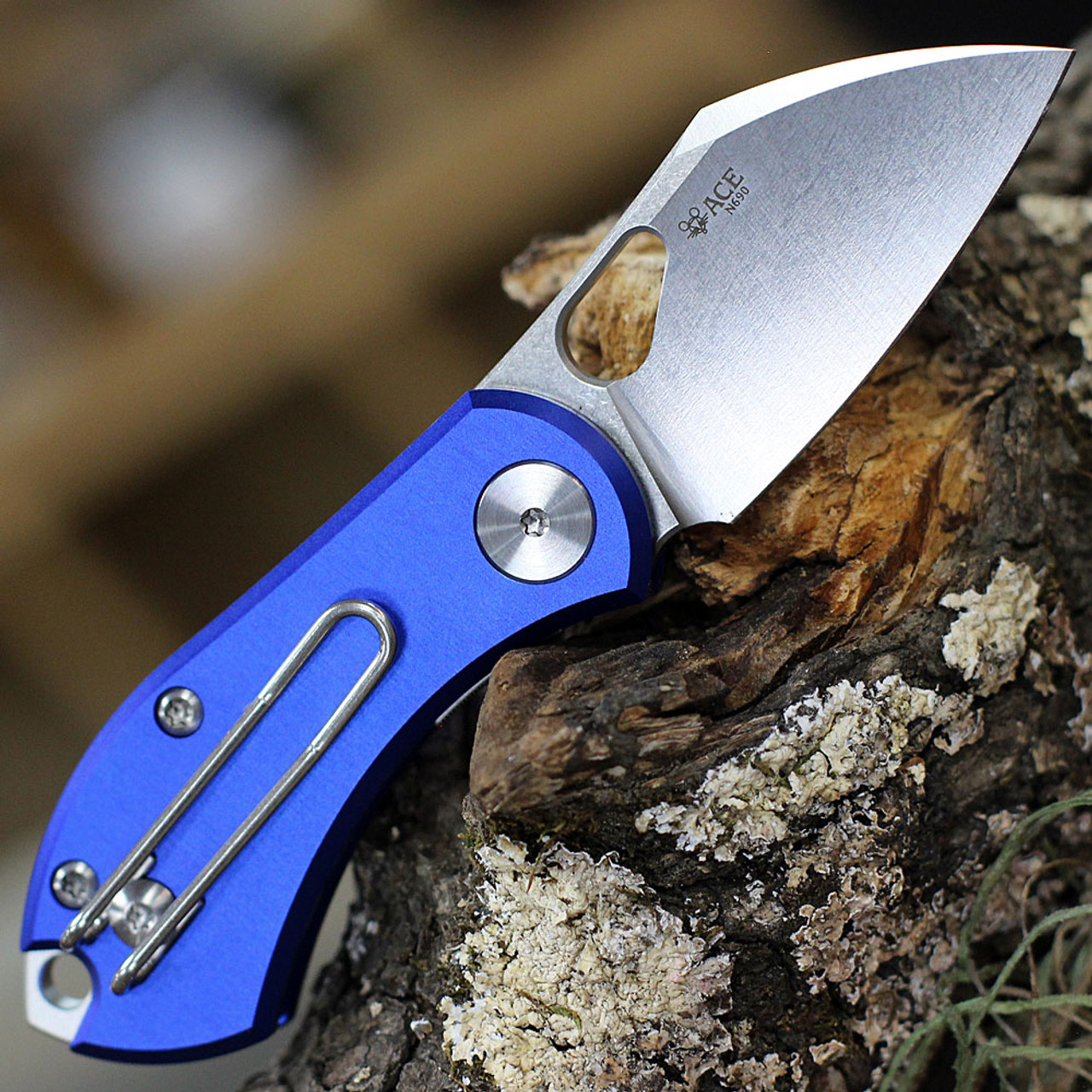 GiantMouse ACE Nibbler (NIBBLER-ALU-BLUE) - 2.00in N690 Satin Plain Blade, Blue Aluminum Handle