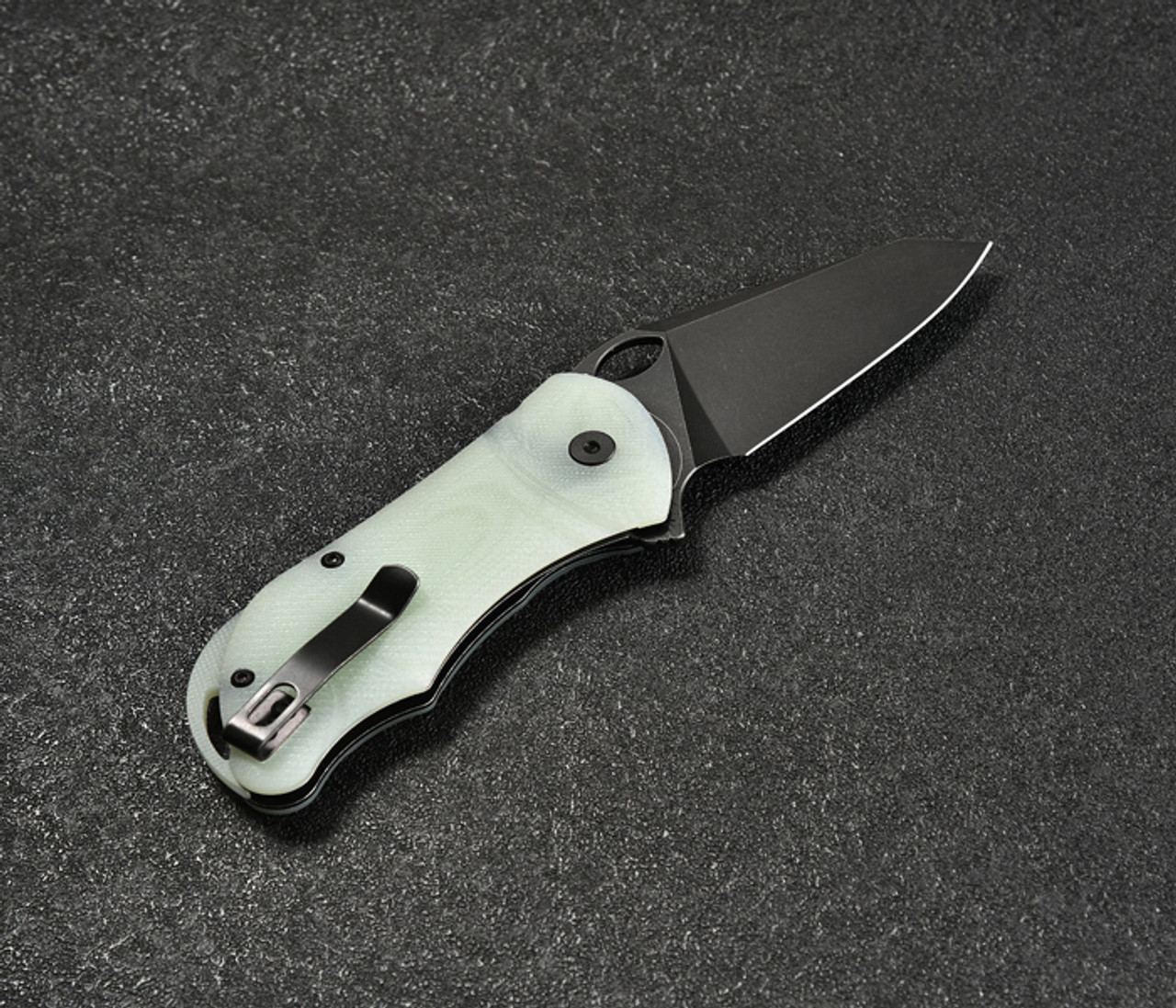 CMB Hippo Folding Knife (CMB05J) 2.99 in Blackwash D2, Jade G-10 Handle
