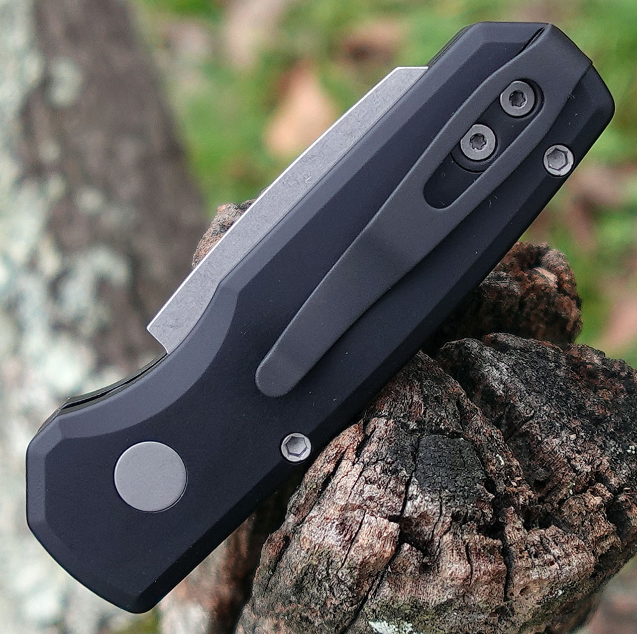 Pro-Tech Runt 5 Automatic (R5401) - 1.9" MAGNACUT Stonewashed Reverse Tanto Blade, Black Aluminum Handle