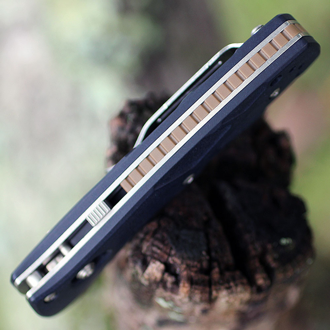 Benchmade Mini Barrage (585-03) 2.91"CPM-S30V Drop Point Satin Blade, Blue Canyon Richlite Handle, Assisted Open