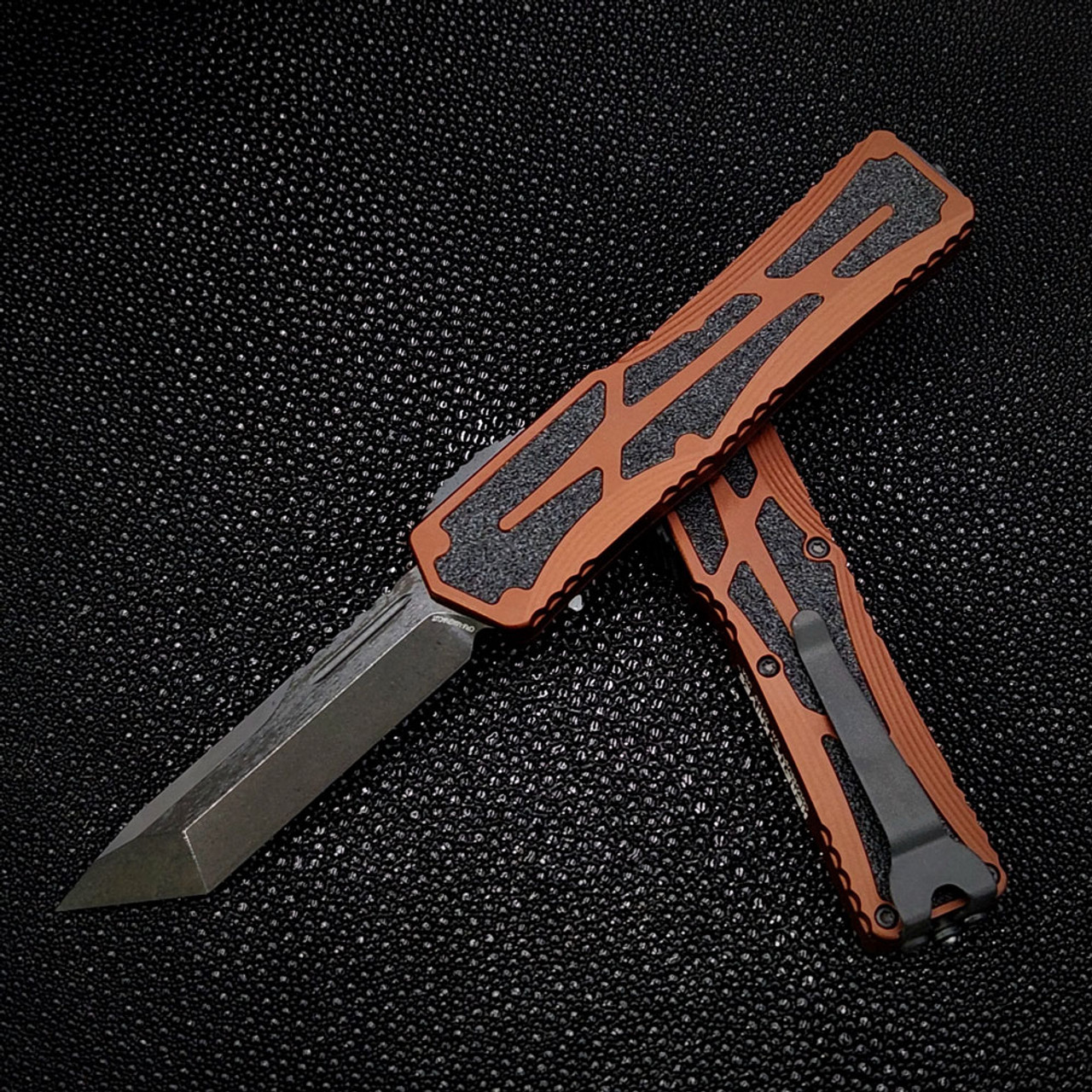 Heretic Colossus TE (H0040-6A-RB) - 3.50" Black DLC CPM-MagnaCut Tanto Plain Edge, Root Beer Aluminum Handle w/Black Grip Inlays