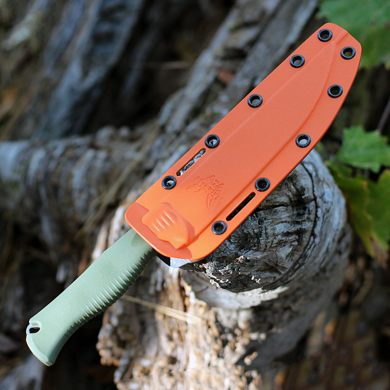 Benchmade Meatcrafter - Green Santoprene Handle (6.09" CPM-154) 15500-04