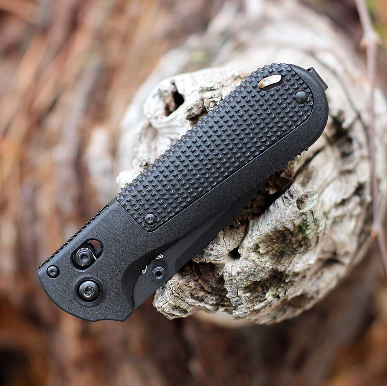 Benchmade Redoubt (430BK-02) - 3.55" CPM-D2 Black Cerakote Plain Edge Drop Point, Black Grivory Handle