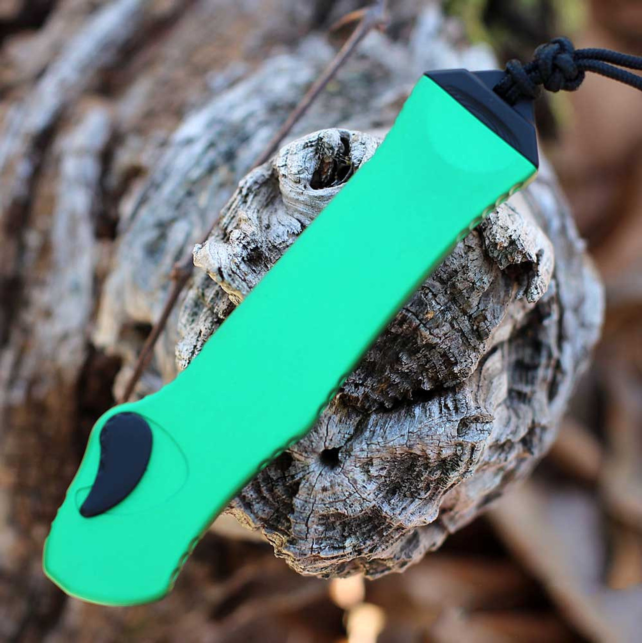 Heretic Knives Auto Hydra (H008-11A-TXGRN ) 3.63" CPM MagnCut 2 Tone Drop Point Plain Blade, Toxic Green  Anodized Aluminum Handle