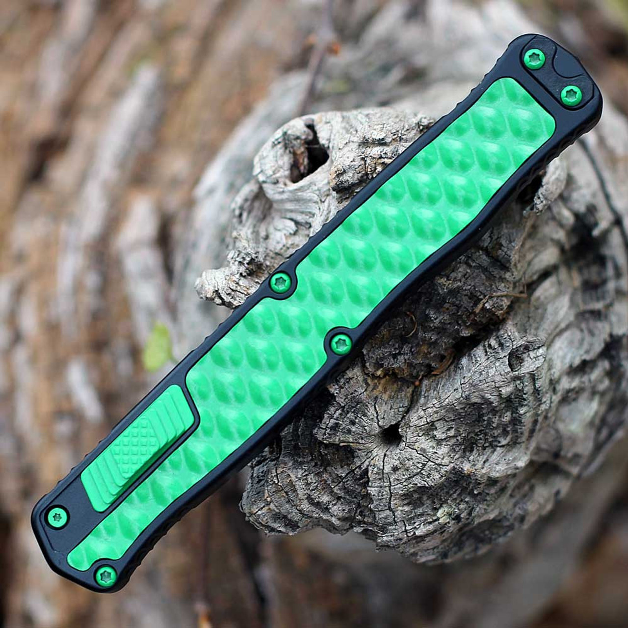 Heretic Cleric II OTF Automatic (H019-6A-TXHDW) - 4.25in Black DLC CPM-Magnacut TantoEdge Plain Blade, Toxic Green Anodized Aluminum/Toxic Green Bubble Inlay, Toxic Green Hardware and Black Titanium Clip