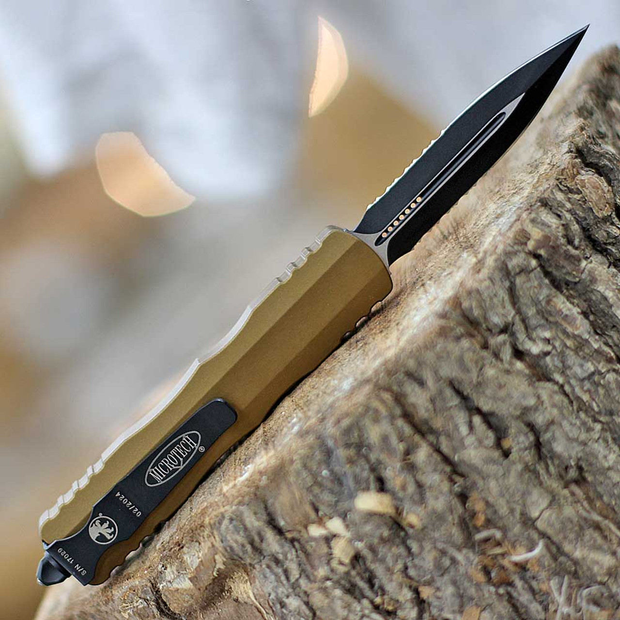 Microtech Dirac D/E OTF (MCT2252TA) 3.75" Black Double Edged Dagger Partially Serrated Blade, Tan Aluminum Handle