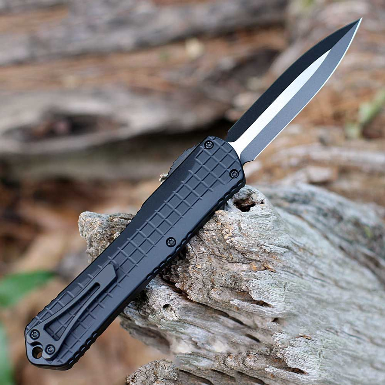 Heretic Manticore X OTF Frag Chassis Automatic (H032F-10A-T) - 3.7" 2Tone CPM-MagnaCut Double Edge Plain Blade, Black Chassis Anodized Aluminum/Standard Hardware, Ambi Clip