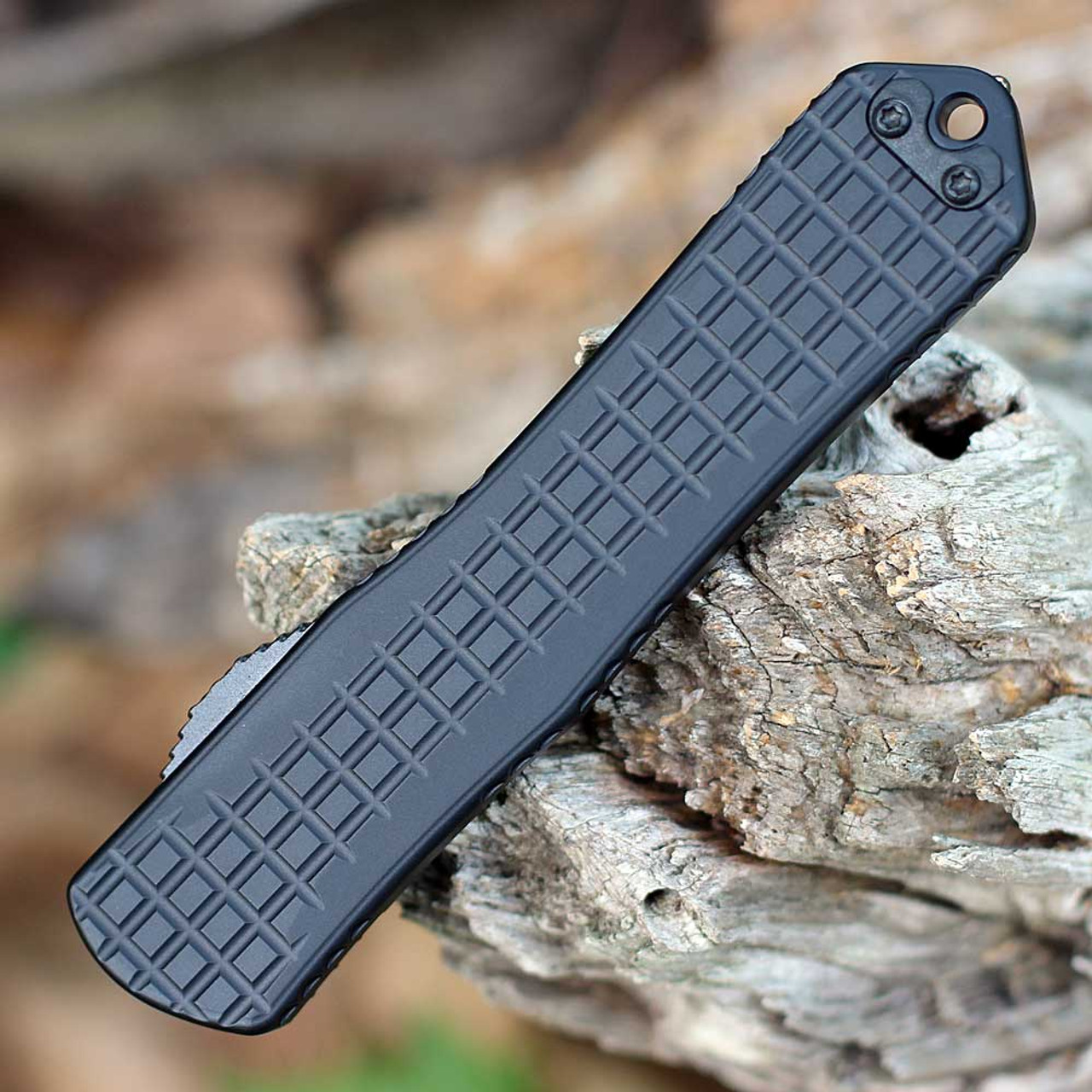 Heretic Manticore X OTF Frag Chassis Automatic (H032F-10C-T) - 3.7" 2Tone CPM-MagnaCut Double Edge Full Serrated Blade, Black Chassis Anodized Aluminum/Standard Hardware, Ambi Clip