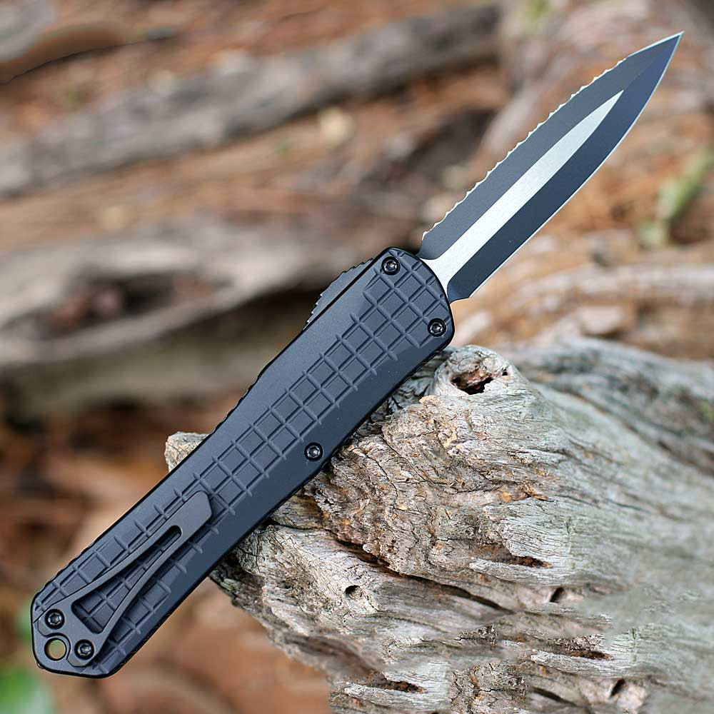 Heretic Manticore X OTF Frag Chassis Automatic (H032F-10C-T) - 3.7" 2Tone CPM-MagnaCut Double Edge Full Serrated Blade, Black Chassis Anodized Aluminum/Standard Hardware, Ambi Clip
