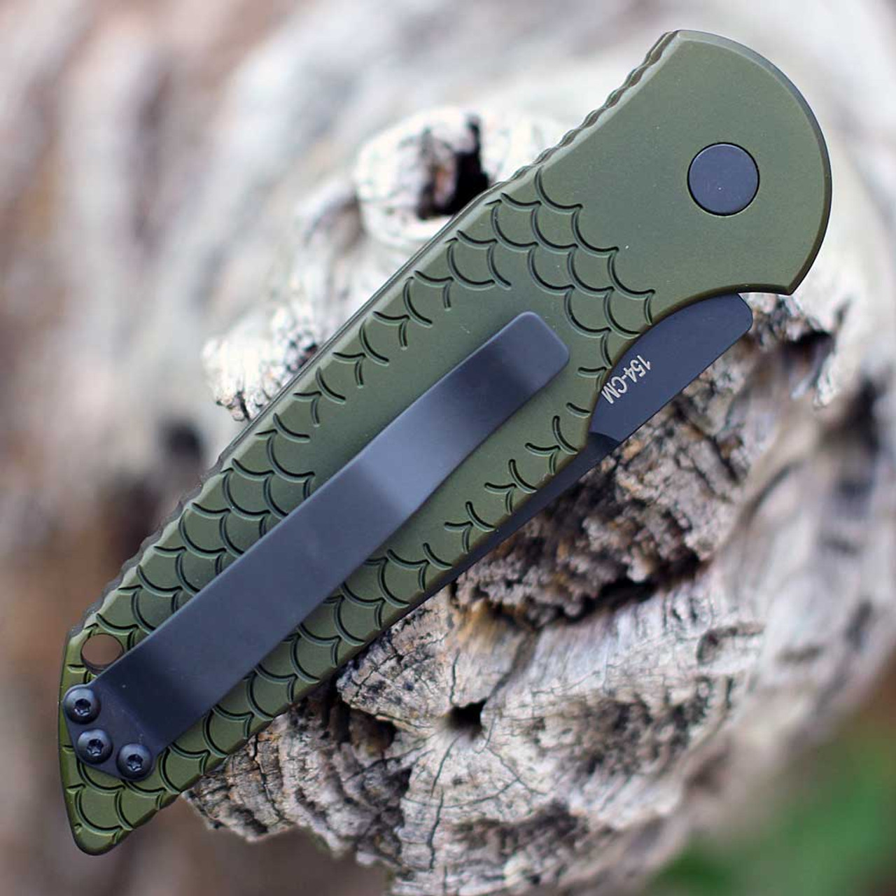 Pro-Tech Tactical Response 3 (TR-3 X1 Green) 3.5" Black Clip Point Plain Blade, Green Aluminum Handle with "Fish Scale" Engraved Frame with Push Button Open