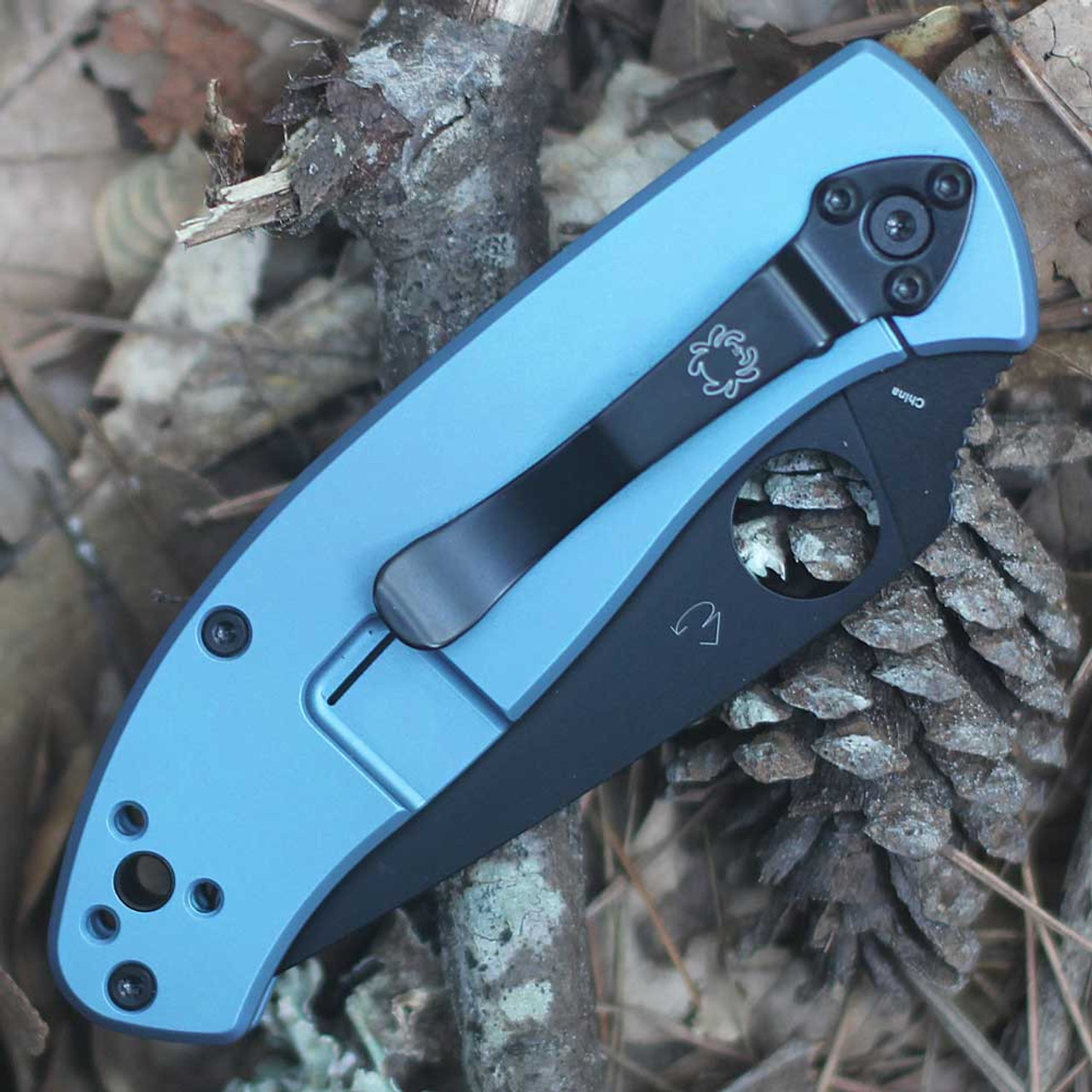 Spyderco Tenacious R.I.L (C122TIBLBK) 3.35" 8Cr13MoV Black Drop Point Plain Blade, Blue Titanium Handle