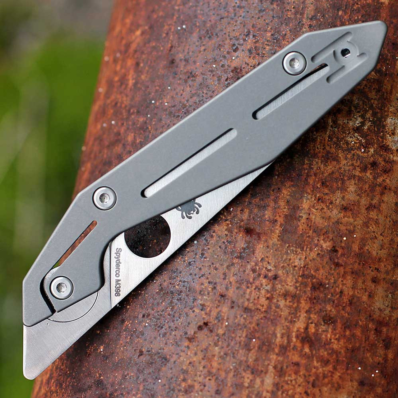 Spyderco NAND (C270TIP) 3.19" Bohler M398 Satin Plain Blade, Titanium Handle