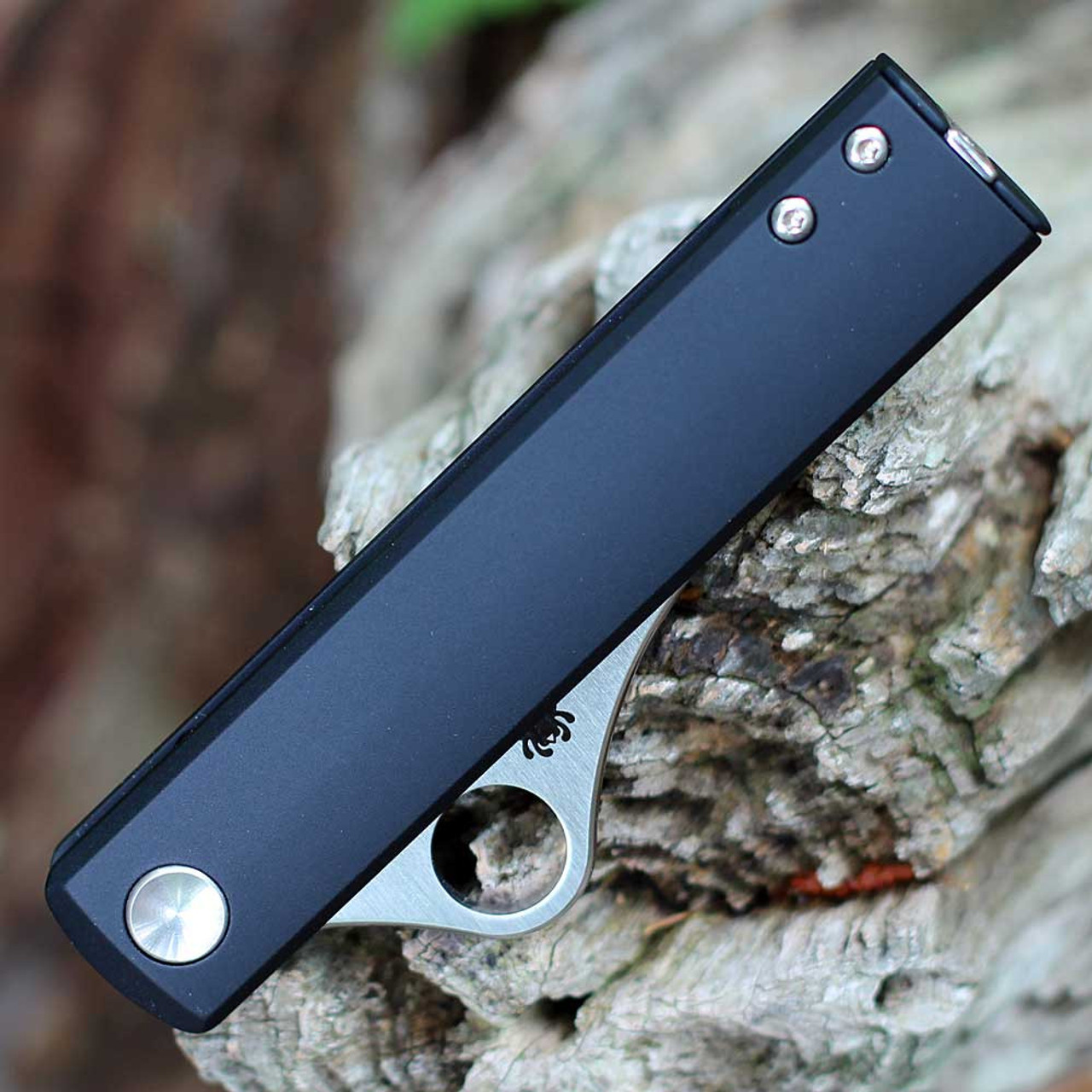 Spyderco ESSENZA (C272ALBK) 3.19" N690Co Satin Clip Point Plain Blade, Black Aluminum Handle