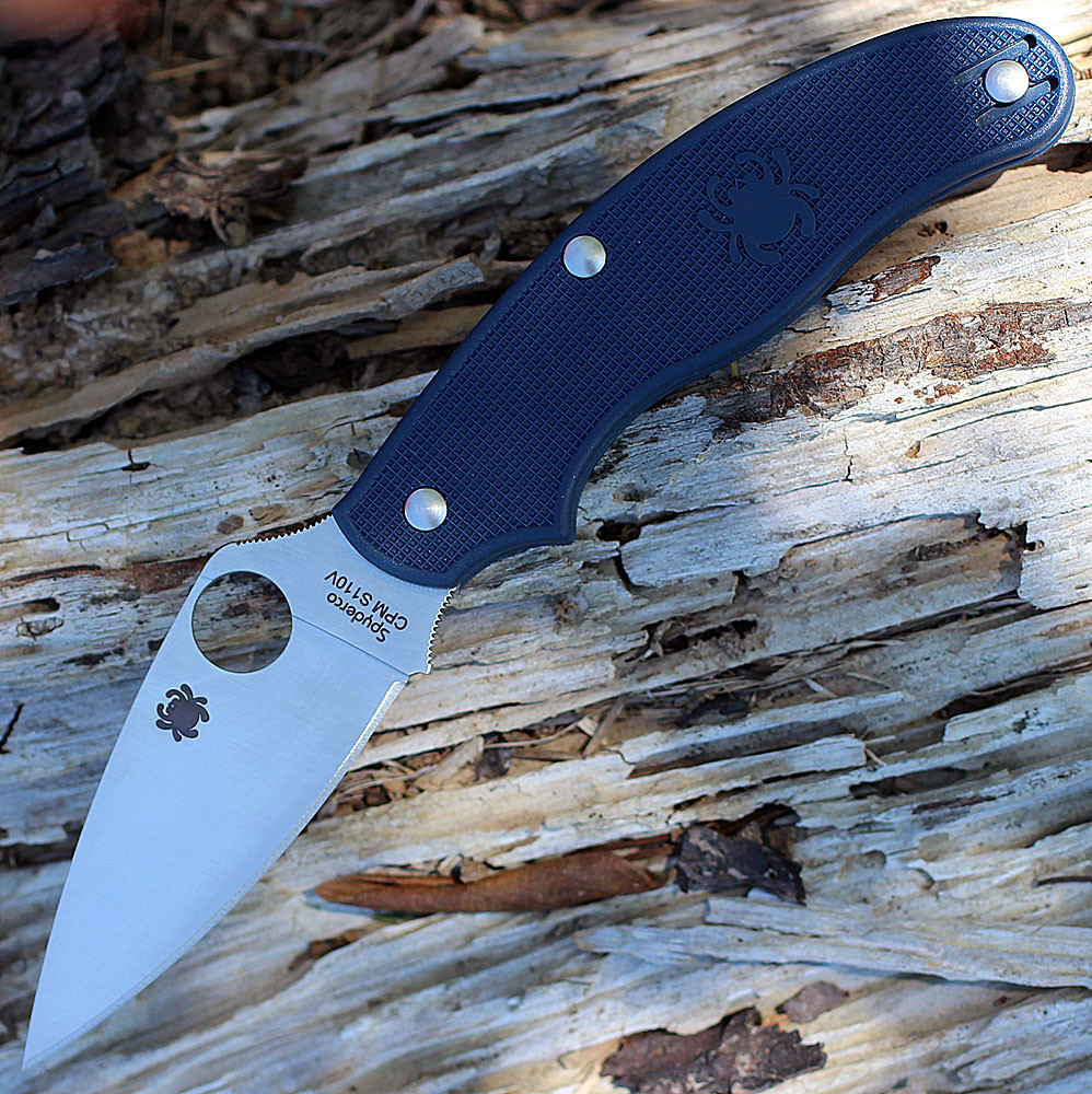 Spyderco UK Penknife C94PDBL dark blue FRN handle
