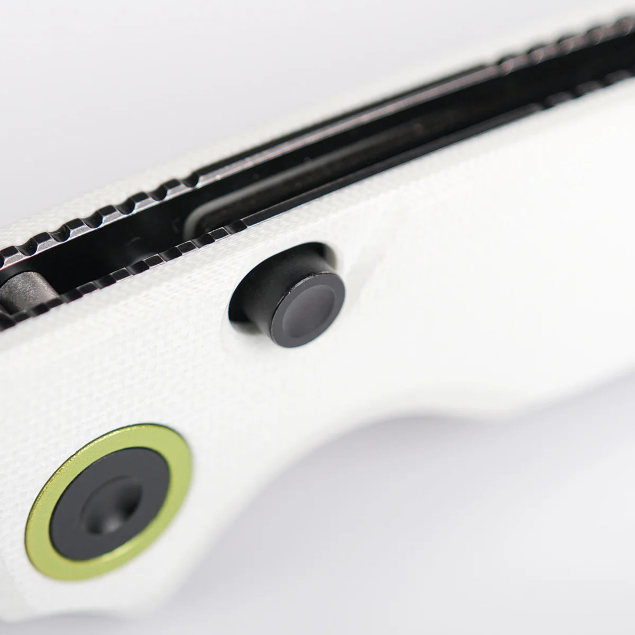 Porcupine - Top Liner Lock (2.99" 14C28N Blackwash Blade) White G10 Handle - A2606