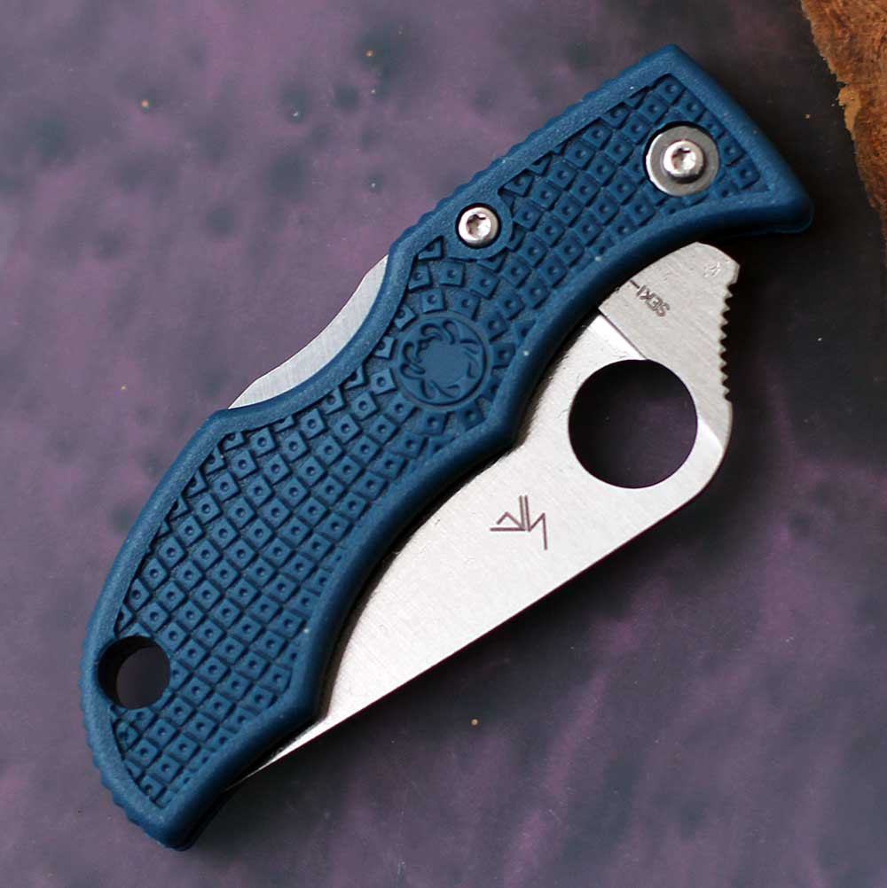 Spyderco Ladybug 3 CPM SPY27 Satin Plain Blade Cobalt Blue FRN