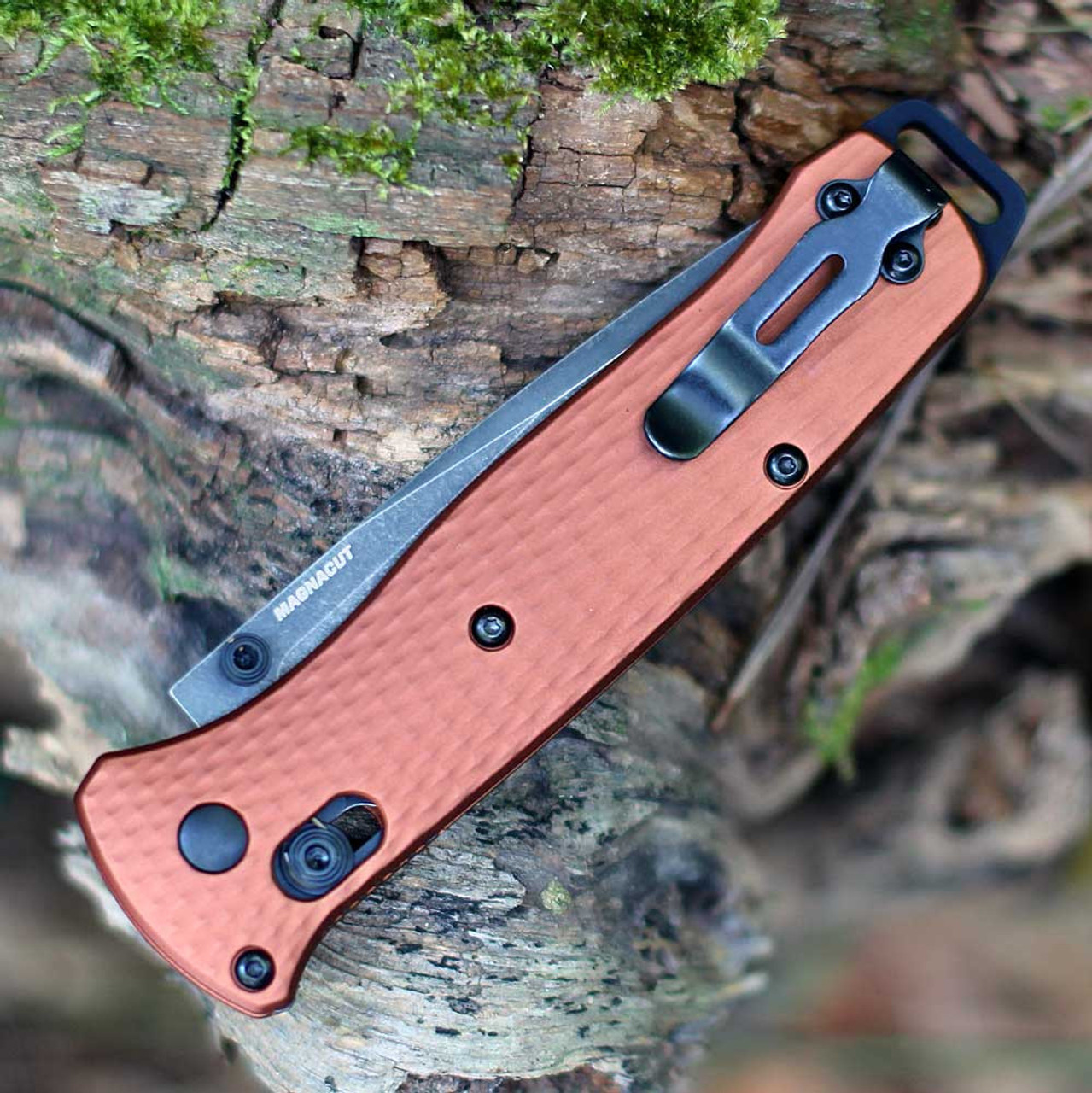 Benchmade Bailout (537SBK-07) 3.38" DLC Battlewash CPM-MagnaCut Tanto Part Serrated Blade, Burnt Copper Aluminum w/ Axis Lock