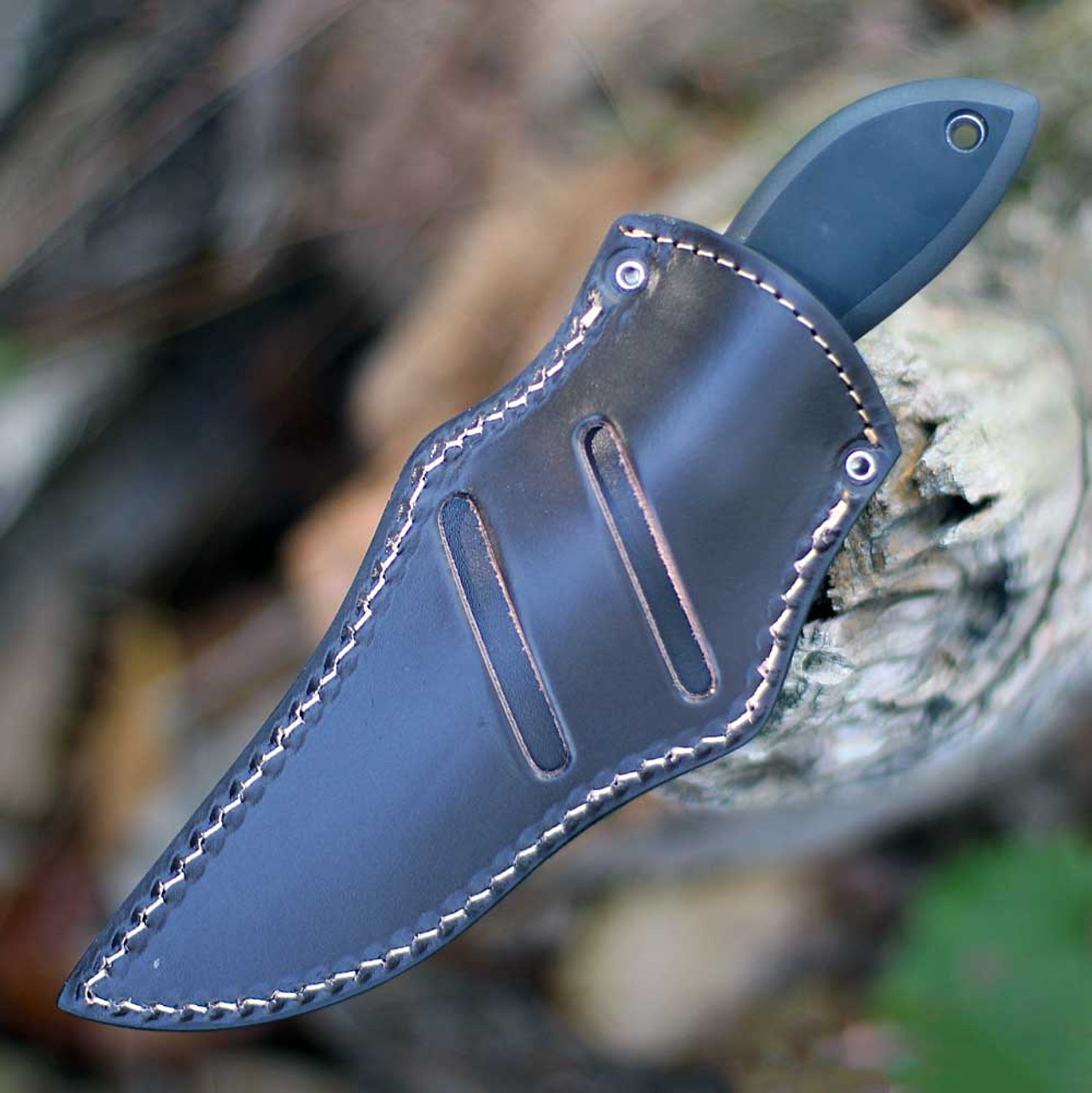 Spyderco fixed blade leather sheath custom-fitted FB01PGYD product shot