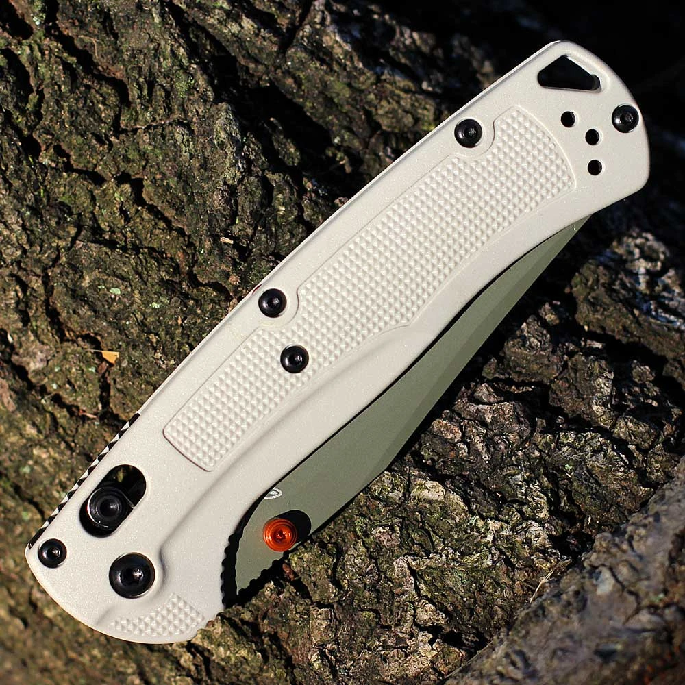 Benchmade Taggedout 15536GN-01 Tan Grivory Handle