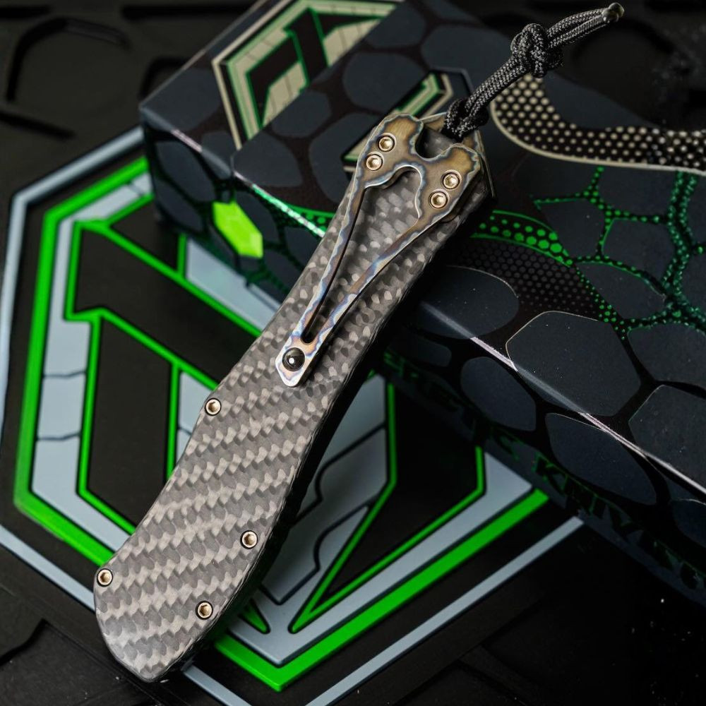 Heretic Hydra V4 OTF Knife – Carbon Fiber with Flamed Titanium Accents (3.625" 20CV) H406-6A-CF/FTI