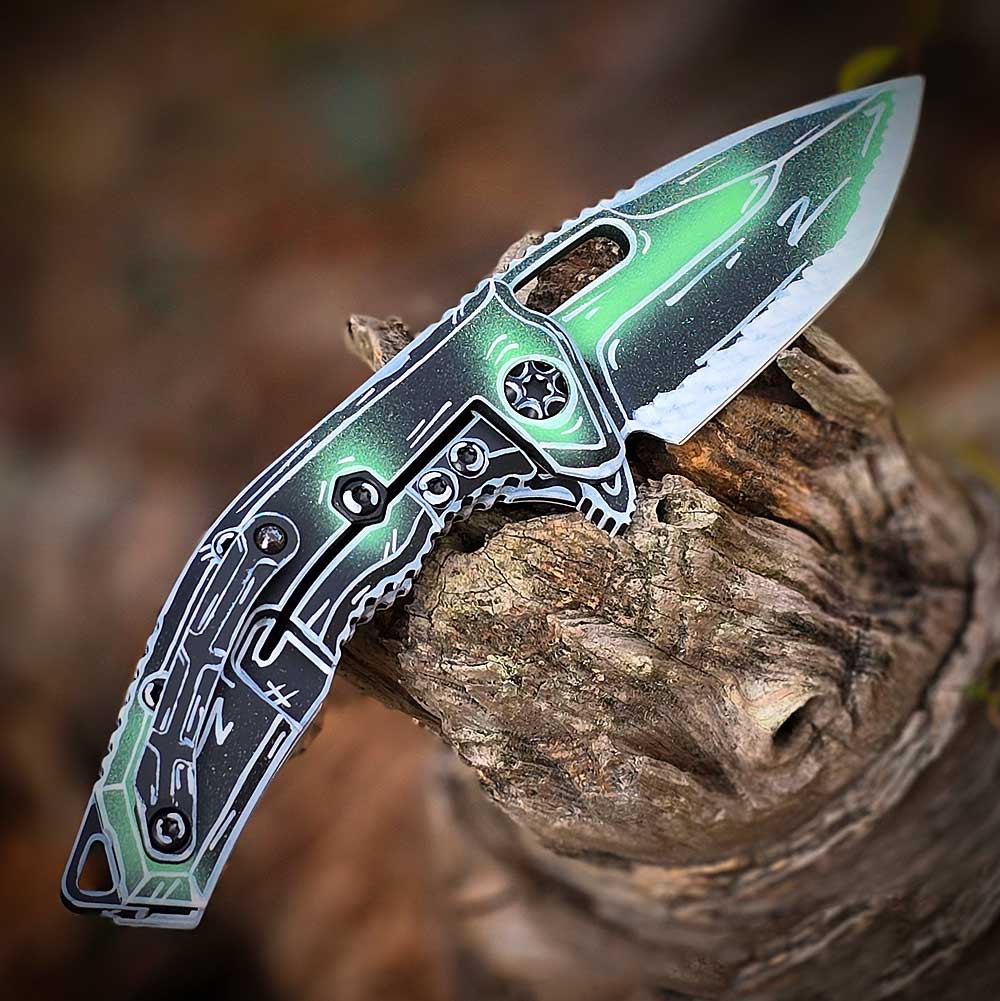 CPM MagnaCut Tanto Blade White Accents