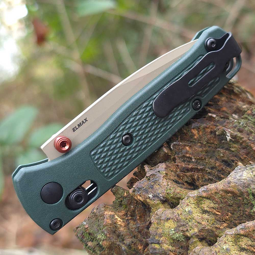 Ultralight AXIS Lock Pocket Knife