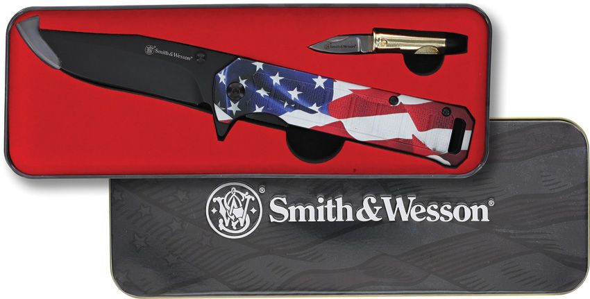 Smith & Wesson America’s Heroes folder combo