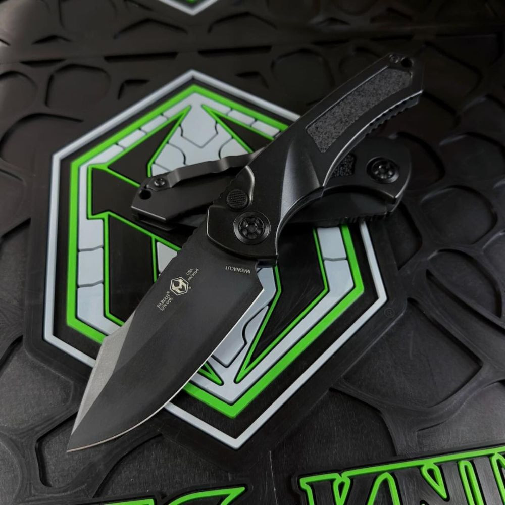 Heretic Pariah Secret CEL full knife