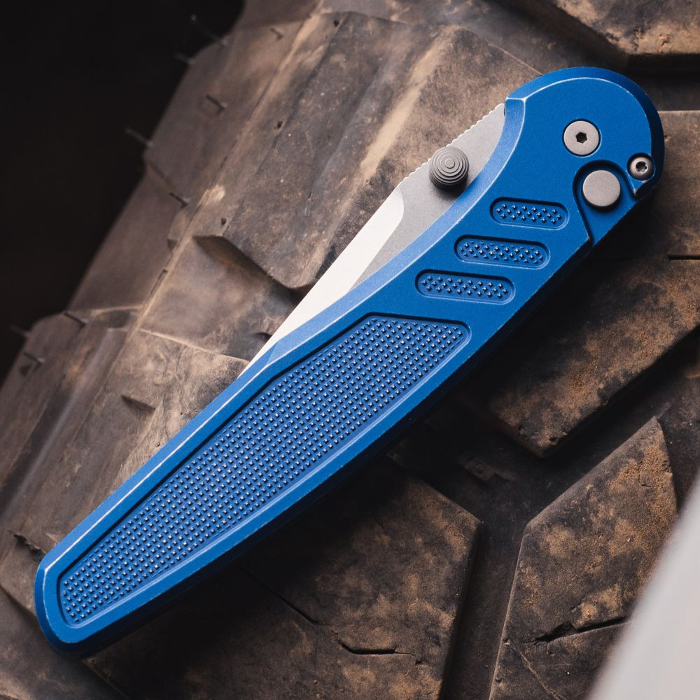 Pro-Tech Avalon Peace Neighbor Battleworn Blue PN1101-BW — closed, knurled blue aluminum handle and blasted deep carry clip