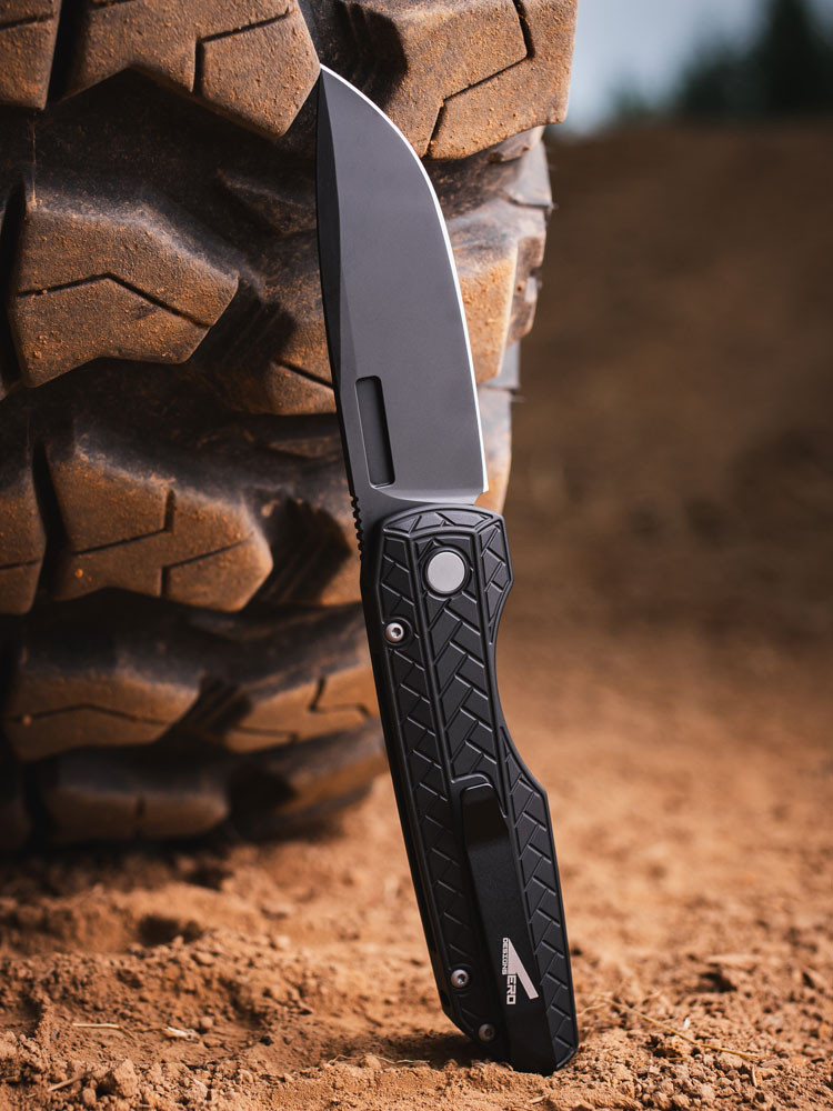 Pro-Tech Synapse 2 MagnaMax DLC Black Spear Point Blade Open Detail View