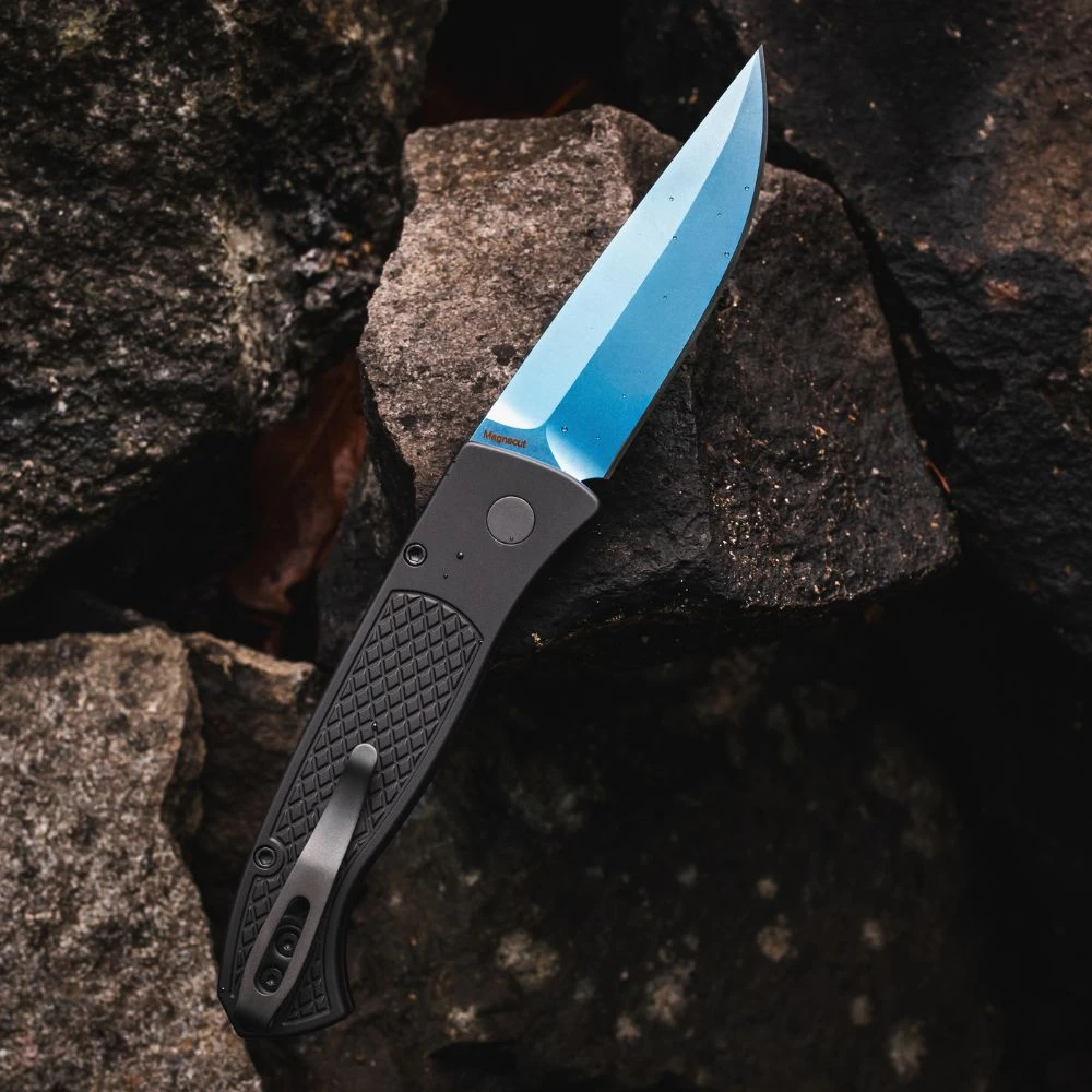 Pro-Tech Brend Classic WB1106-SB MagnaCut Sapphire Blue PVD Blade Open Detail View