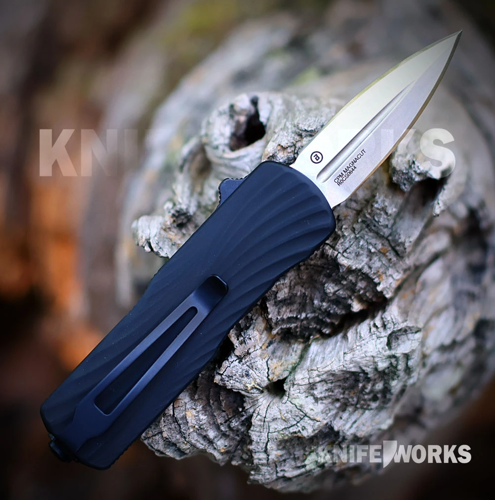 Hogue Micro Counterstrike 34703 CPM-MagnaCut Stone Tumbled Blade Deployed Detail View
