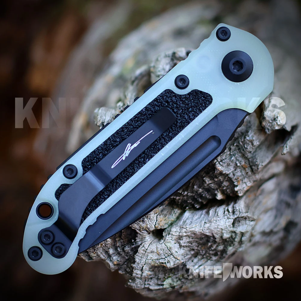 Microtech LUDT Gen III 1135-1GTJGS-X4, open, black M390MK drop point blade with fuller, jade green G10 handle