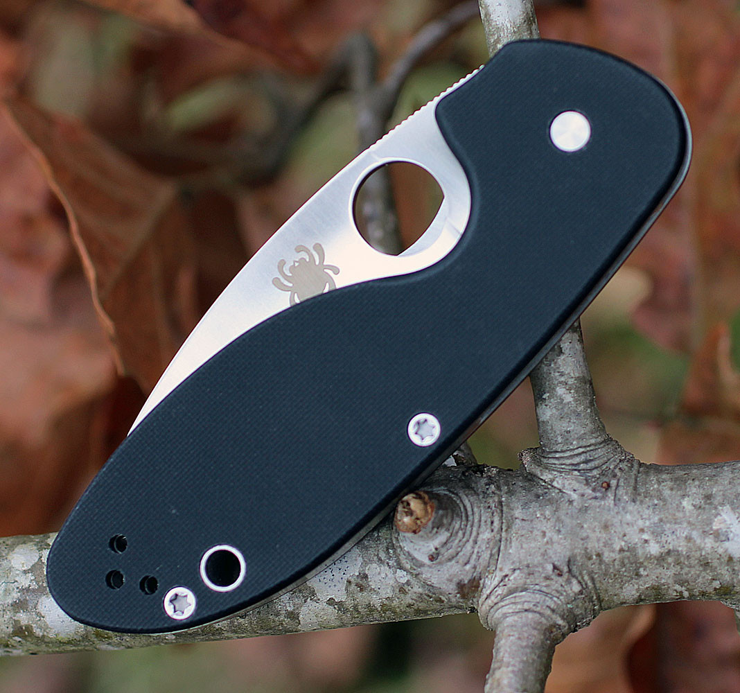 Spyderco Efficient Black G-10 Handle