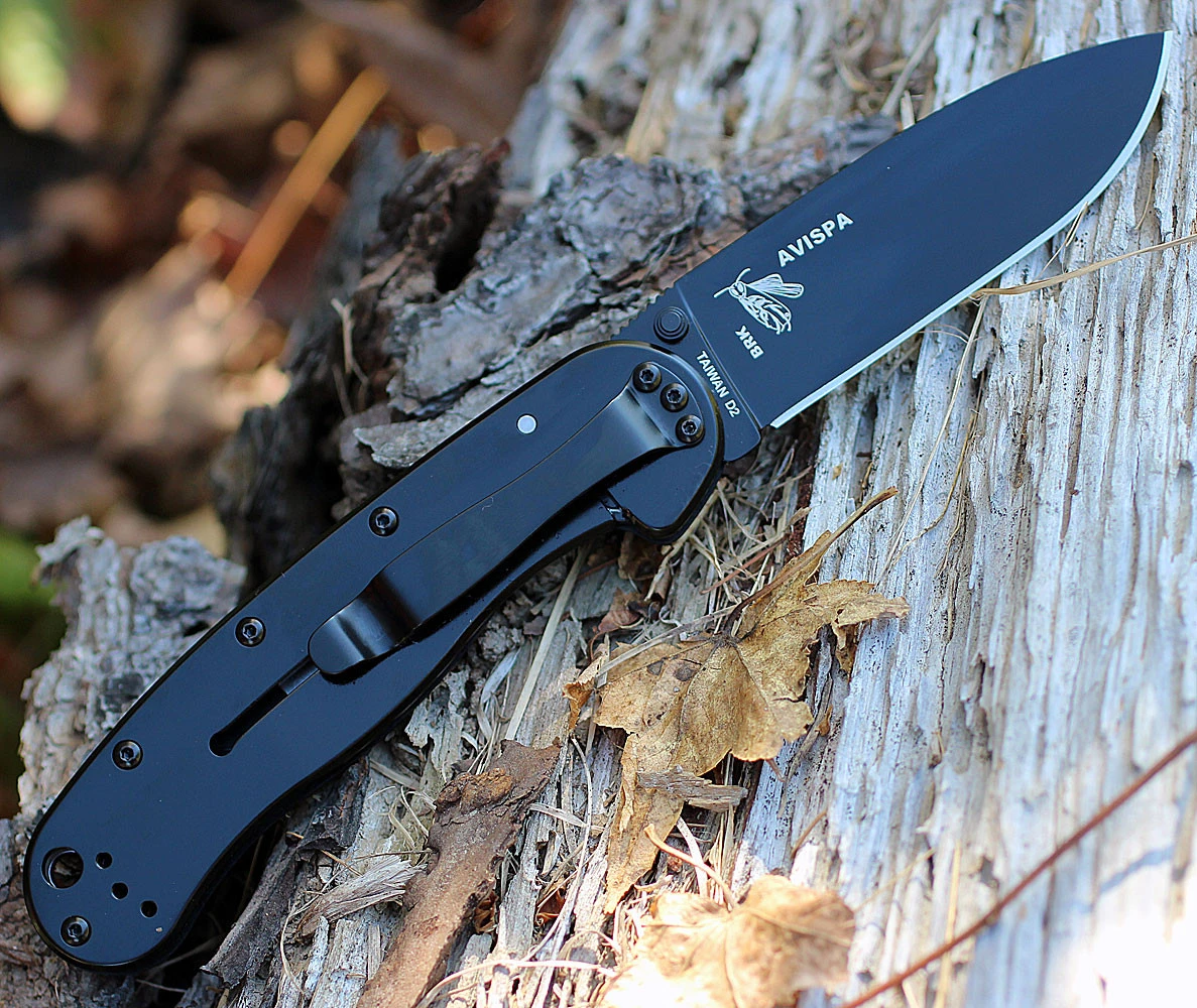ESEE Avispa BRK1302DTB D2 Black Drop Point Blade Open Detail View