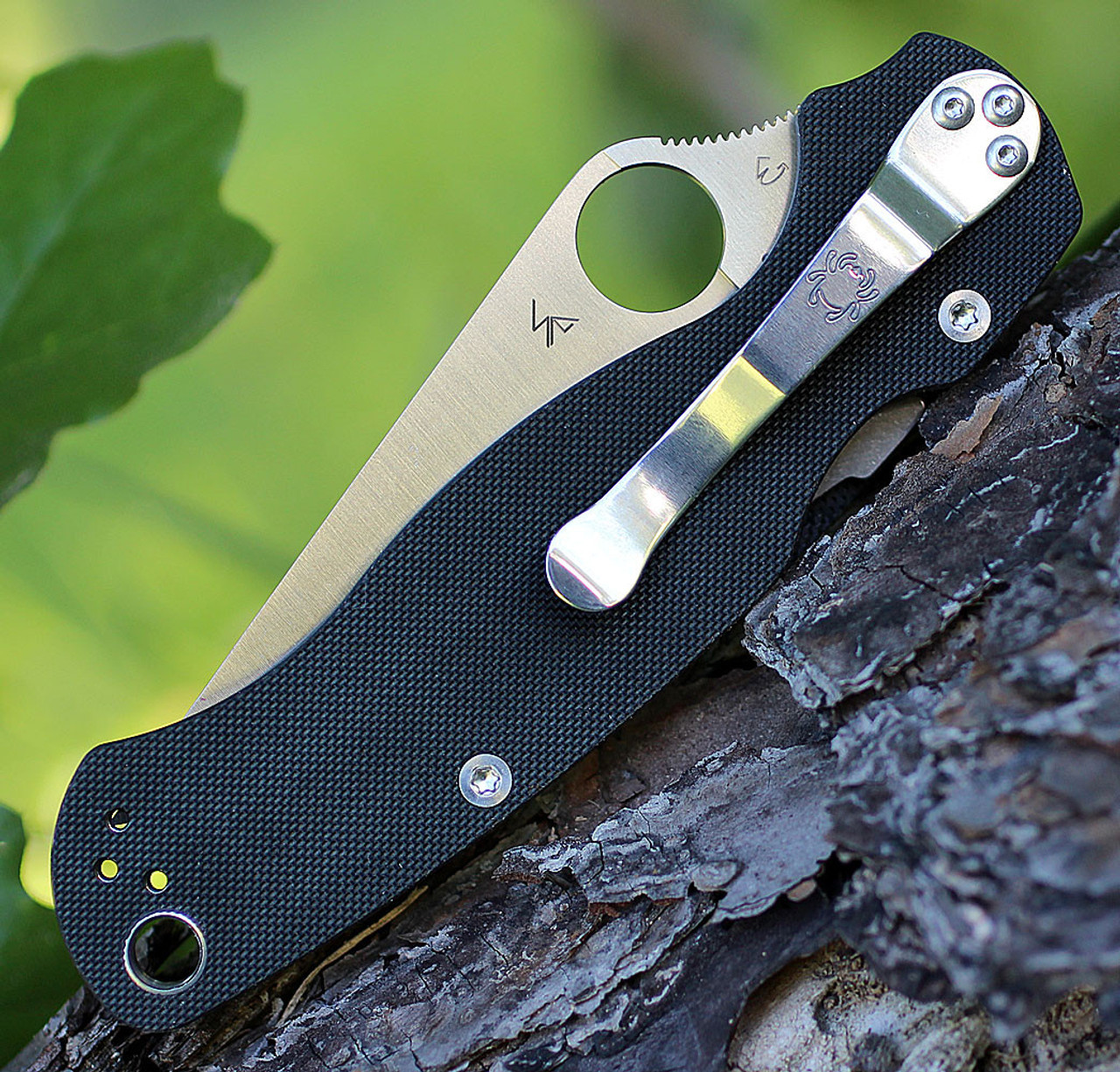 Spyderco C81GPLE2 Para Military 2 Left Handed, 3.42 in CPM S30V  Satin Plain Blade, Black G-10 Handle