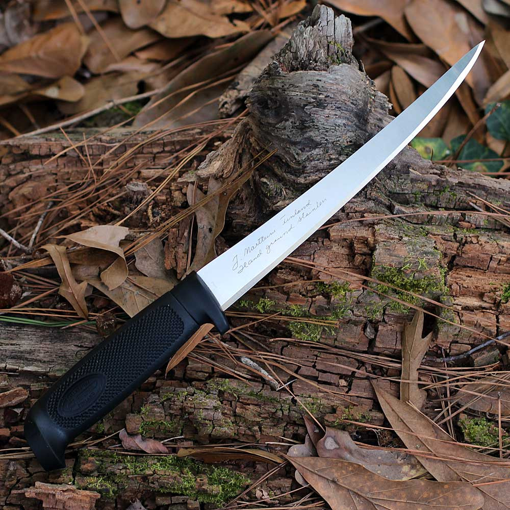 Black textured rubber handle and finger grip Marttiini Basic Fillet