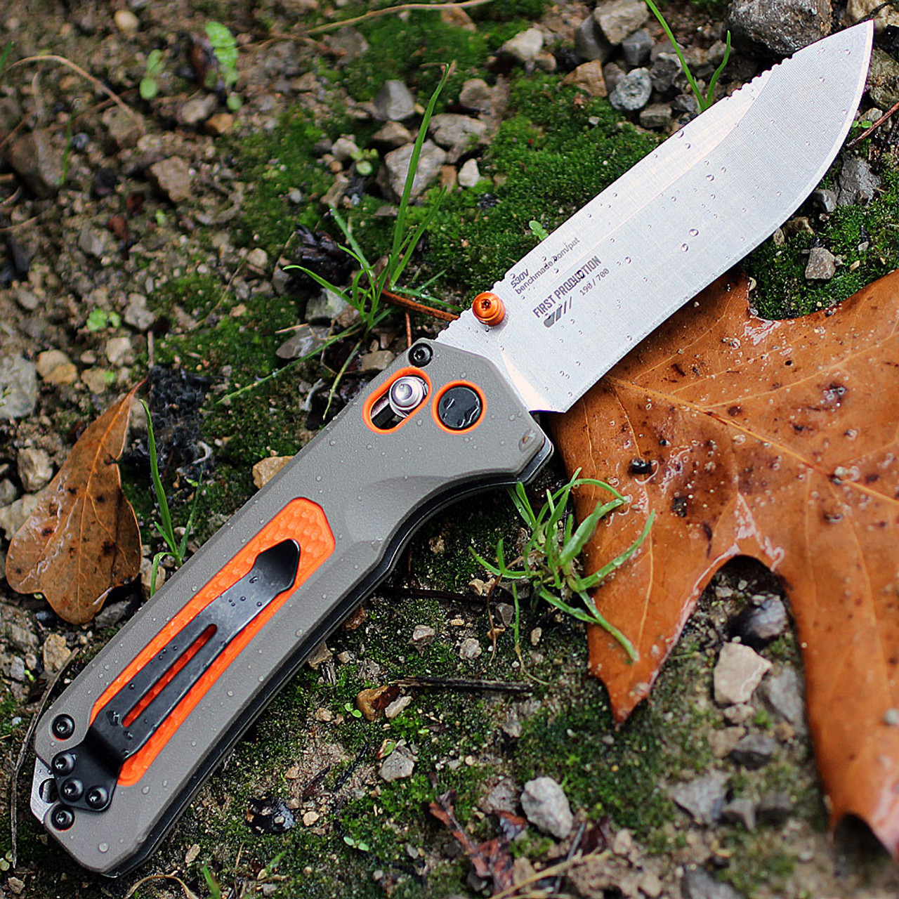 Benchmade HUNT Series Grizzley Ridge (15061) 3.5" CPM-S30V Satin Drop Point Plain Blade, Gray and Orange Grivory Handle